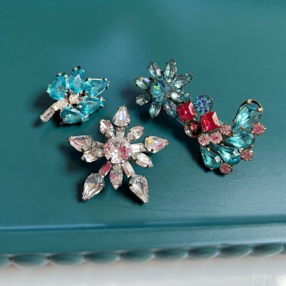 Vintage 3 Piece MCM 1950s 1960s Atomic Era Aqua Pink Crystal Brooch Pins Lot - Picture 6 of 9
